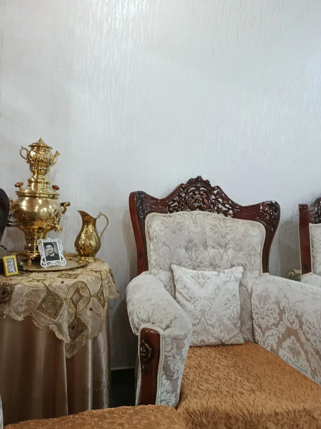 مبل سلطنتی 9نفره|مبلمان خانگی و میز عسلی|مریوان, |دیوار