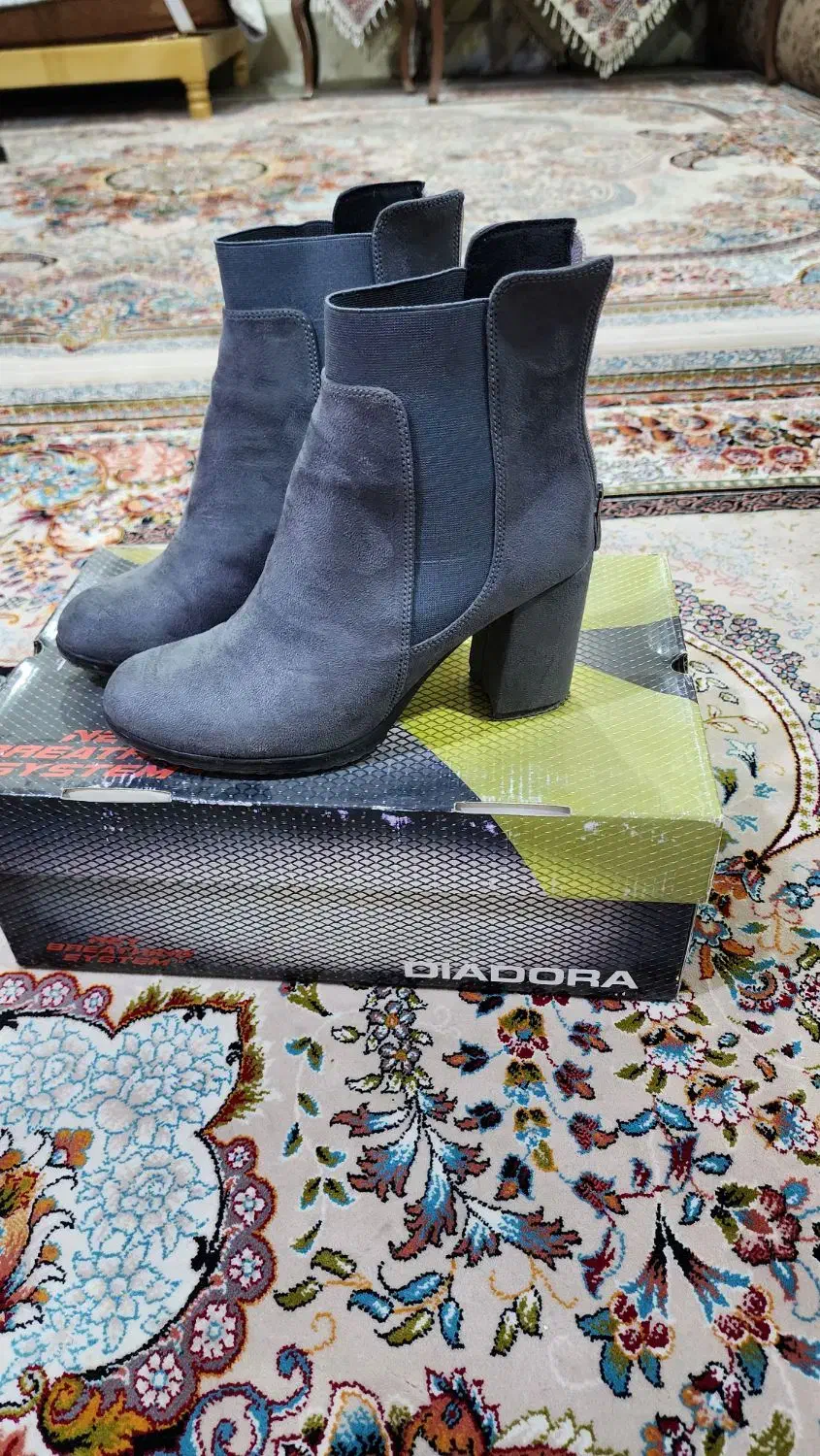 نیم بوت وکفش مجلسی|کیف، کفش، کمربند|نجفآباد, گلدشت|دیوار