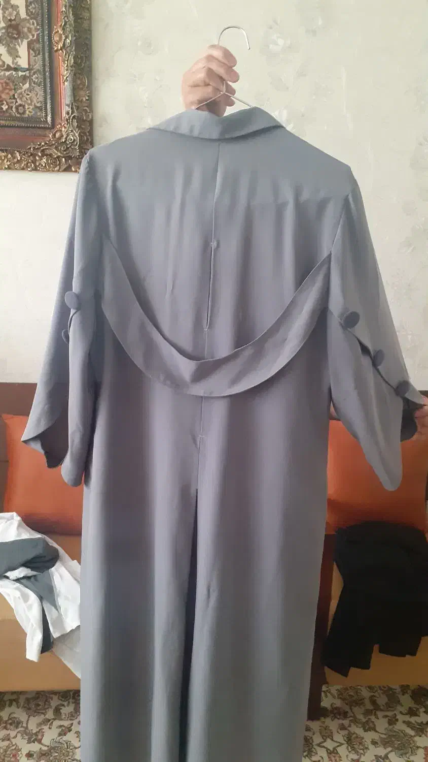 مانتو|لباس|بومهن, |دیوار