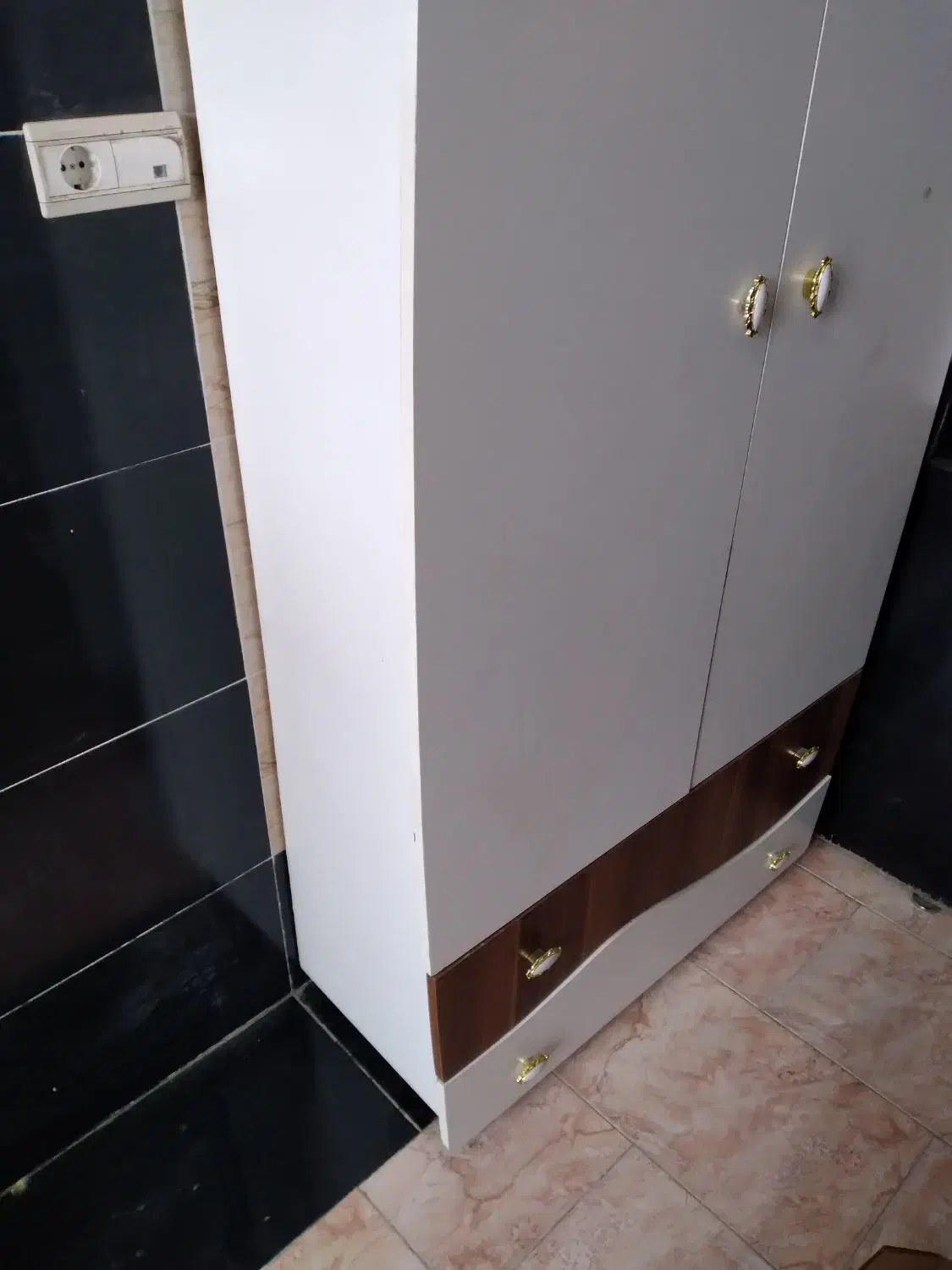 کمد لباس دست دوم سالم تمیز|جاکفشی، کمد، دراور|اردبیل, |دیوار