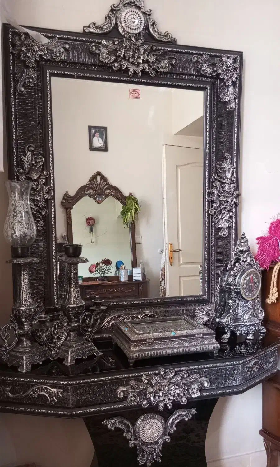 آئینه و شمعدان|آینه|رباطکریم, رباطکریم|دیوار