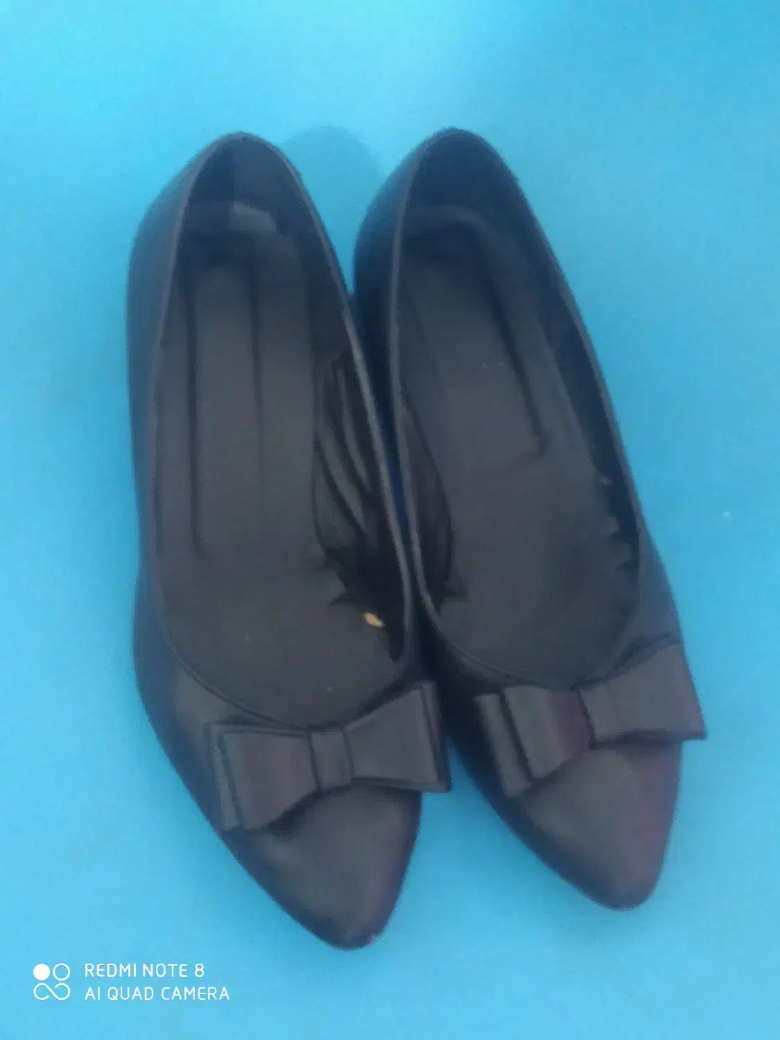 کفش|کیف، کفش، کمربند|رشت, دروازه لاکان|دیوار