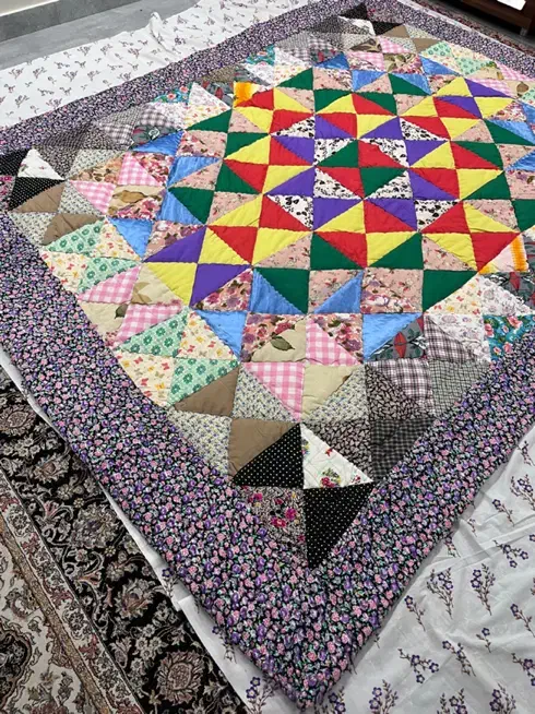 لحاف دونفره انتیک دست دوز چهل تیکه|رختخواب، بالش، پتو|تهران, اباذر|دیوار