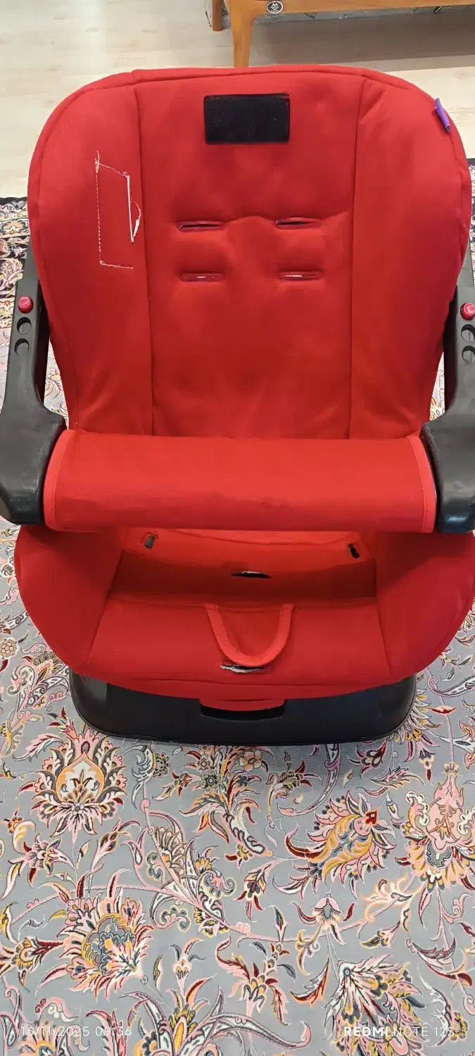 صندلی ماشین کودک|تخت و صندلی بچه|رشت, معلم|دیوار