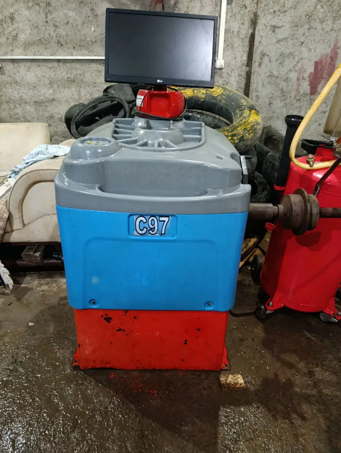 فروش لوازم لاستیک درار .بالانس کامپیوتری.|ماشینآلات صنعتی|لاهیجان, بازکیاگوراب|دیوار