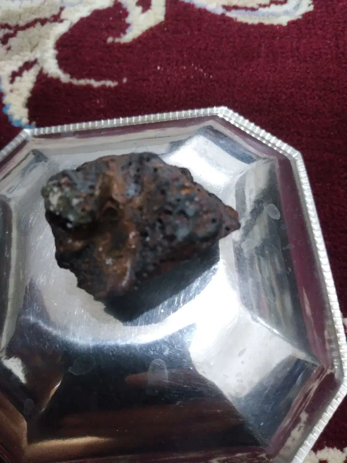 سلام من یک سنگ پیدا کردم که شبیه شهاب سنگ|جواهرات|فامنین, |دیوار