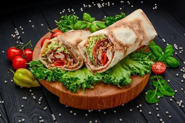 آشپز حرفه ای و ماهر شاورما|استخدام خدمات فروشگاه و رستوران|جم, |دیوار