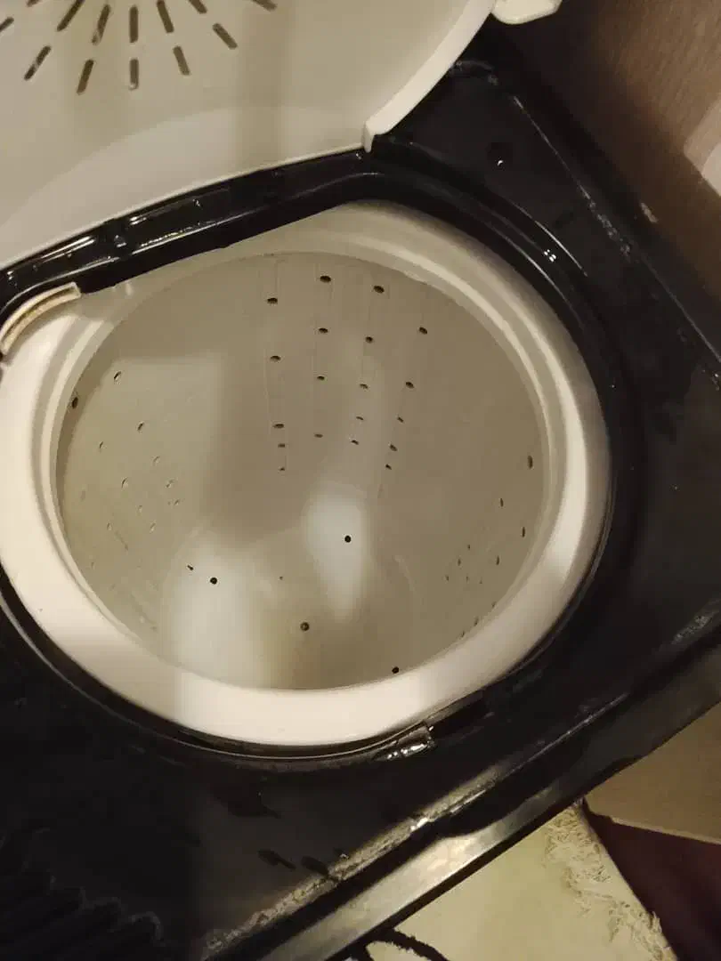 ماشین لباسشویی 7 کیلویی|ماشین لباسشویی و خشک‌کن لباس|رودهن, |دیوار