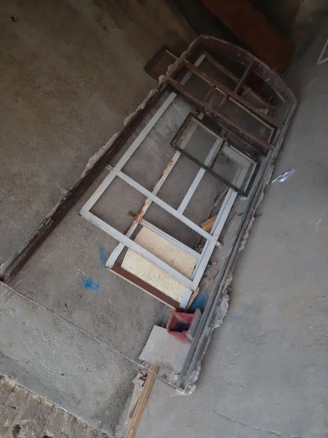 چند عدد در و پنجره|مصالح و تجهیزات ساختمان|داراب, |دیوار