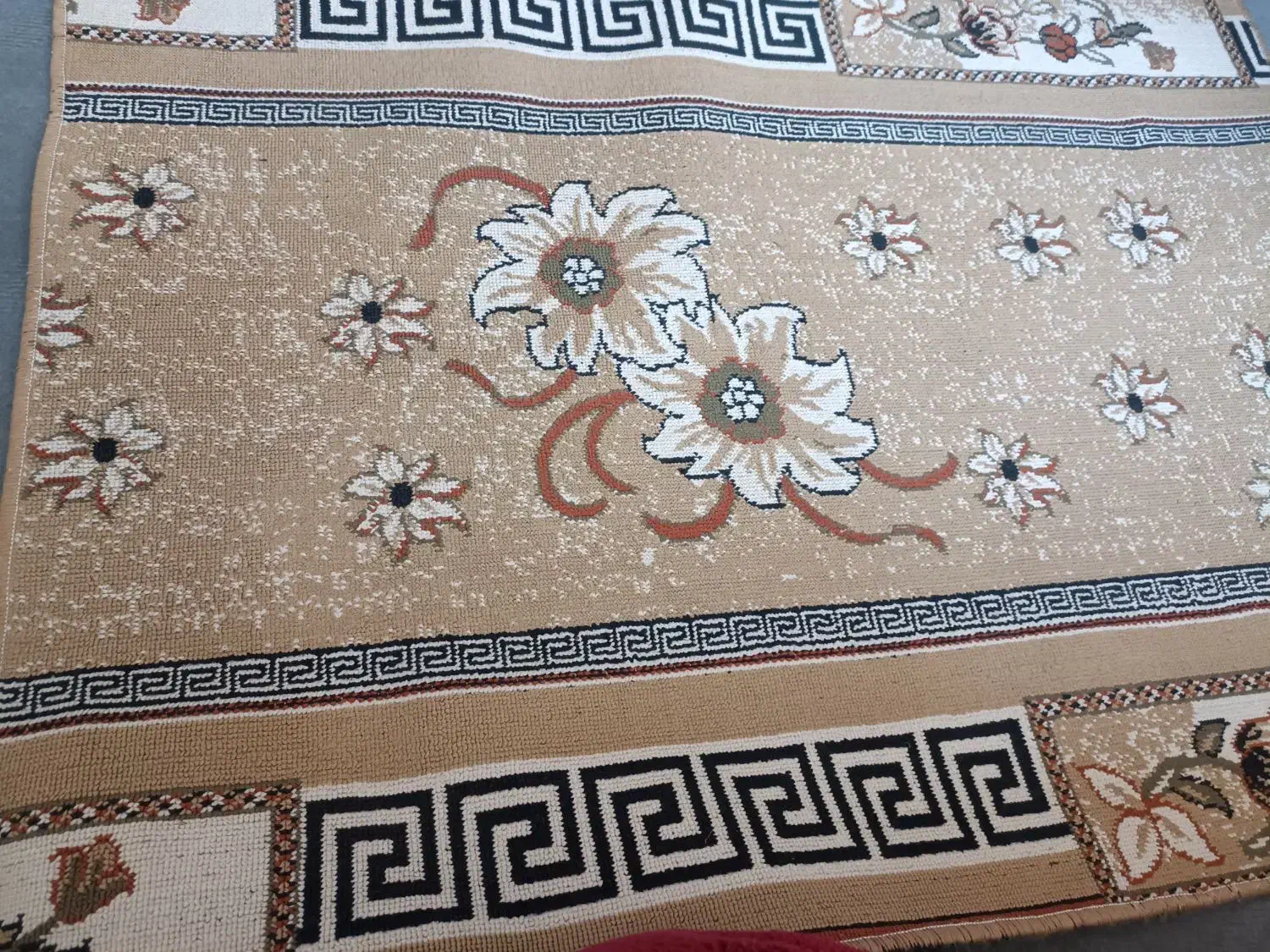 تعدادی گلیم برای یک طبقه|گلیم، جاجیم، گبه|اقبالیه, |دیوار