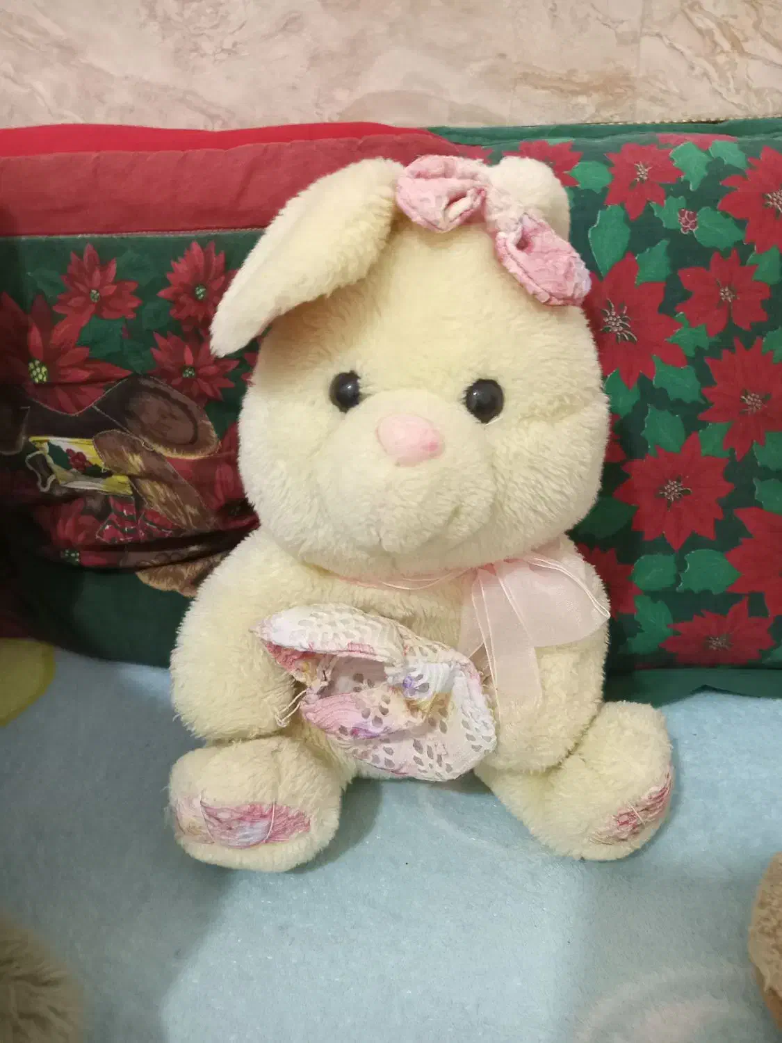 عروسک|اسباب‌بازی بچه|زاهدان, |دیوار