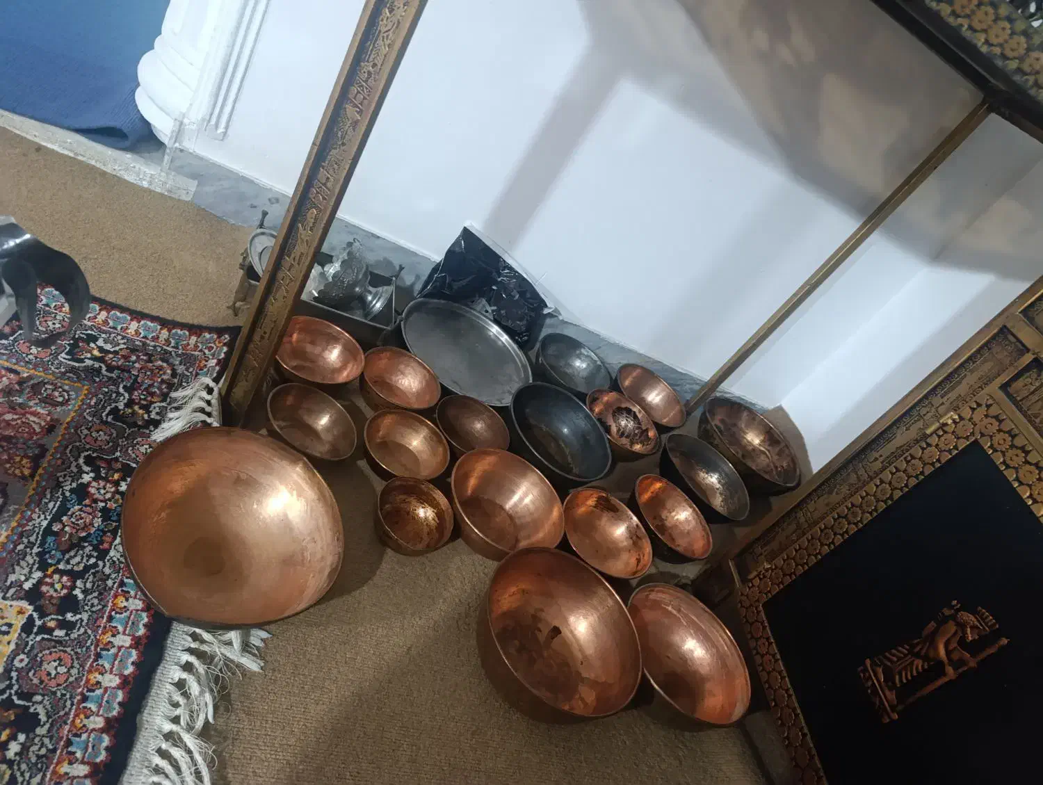 بوفه باتمام وسایل داخل اش|کلکسیون اشیاء عتیقه|گرگان, |دیوار