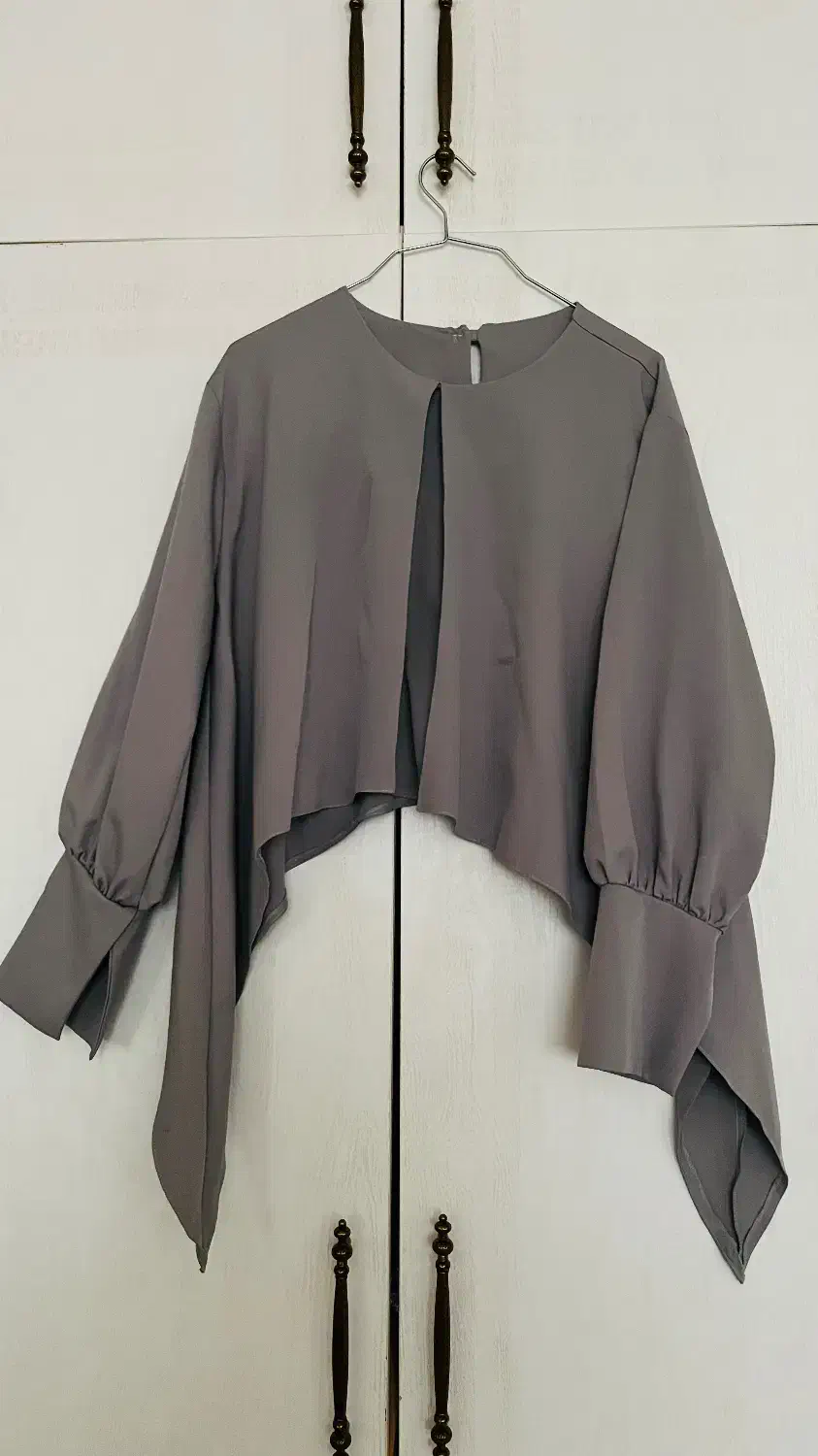 شومیز|لباس|مشهد, نوفل لوشاتو|دیوار