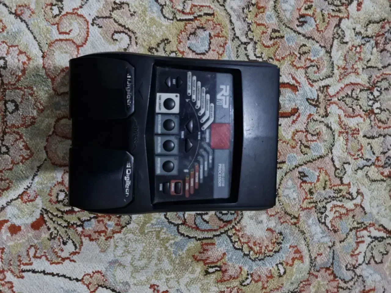 مولتی افکت گیتار الکتریک|گیتار، بیس، امپلیفایر|رشت, فلسطین|دیوار