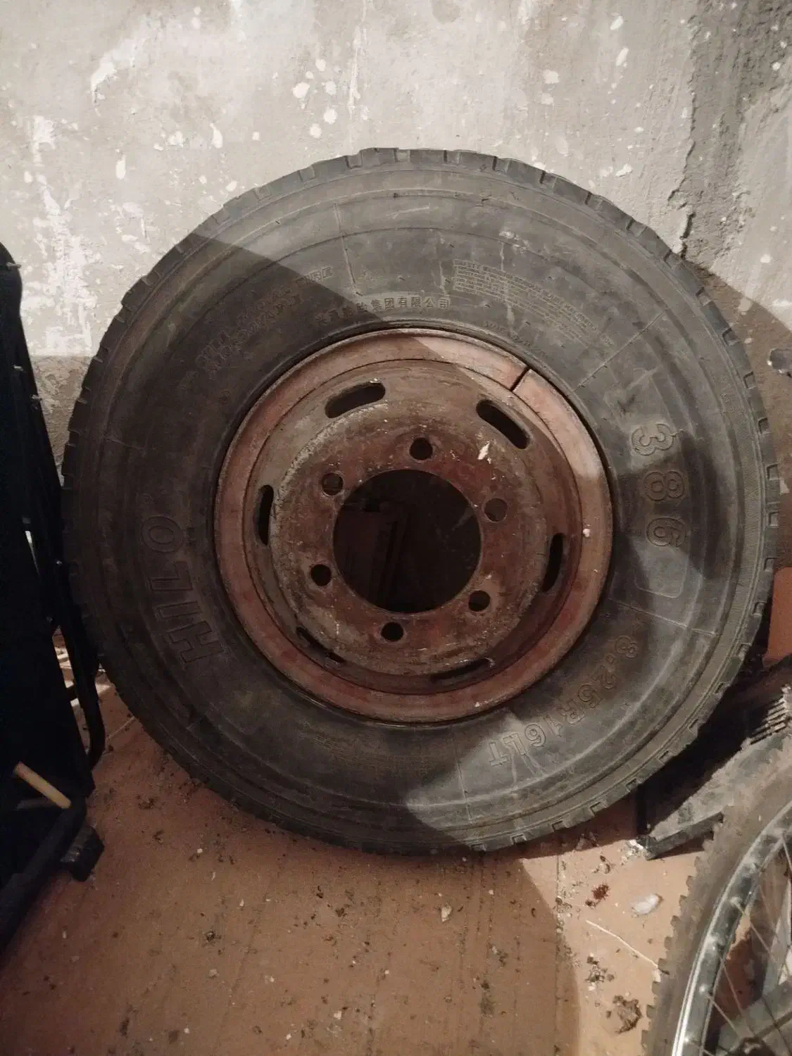 رینگ و لاستیک خاور|قطعات یدکی و لوازم جانبی|آبیک, |دیوار