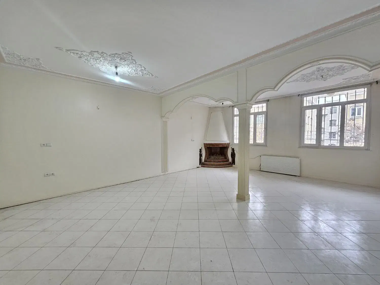 ۱۱۰ متر/تک واحد/غربی ها/۱۲ متر بالکن/غرق نور