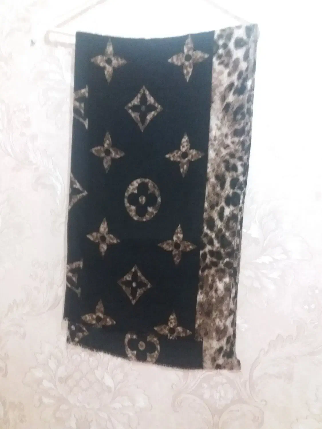 شال وروسریهای سالم و نو پاییزه مجلسی قیمت پایین|لباس|اردبیل, |دیوار