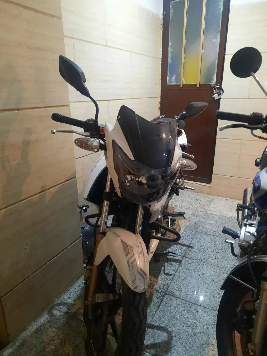 آپاچی ۱۸۰ سفید تمیز|موتورسیکلت|تهران, جیحون|دیوار