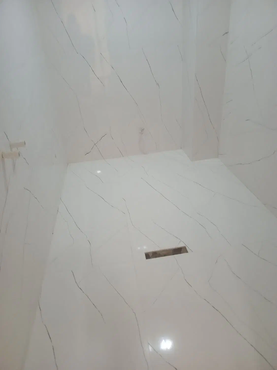 نیازمند شاگرد کاشیکاری|استخدام معماری، عمران و ساختمانی|زنجان, |دیوار