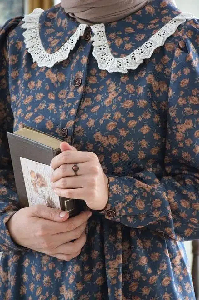 زنانه دوزی|لباس|بیرجند, |دیوار