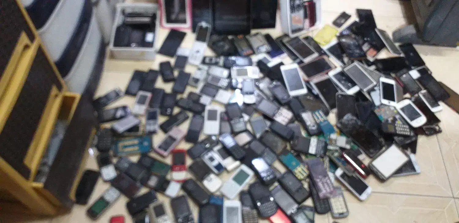 بردگوشی اوراق|لوازم جانبی موبایل و تبلت|آبیک, |دیوار