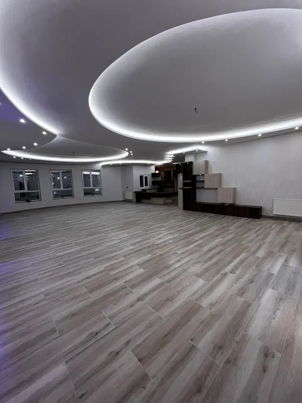 اجاره ۲۴۰ متری سروش جنگل تکواحدی+اتاق بازی کودک|اجارهٔ آپارتمان|گرگان, |دیوار