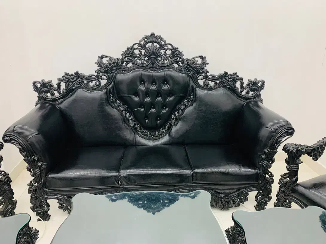 مبل سلطنتی در حد نو بدون کوچکترین ایراد|مبلمان خانگی و میز عسلی|ارومیه, |دیوار