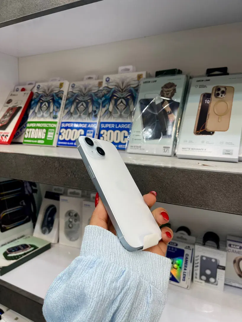 Iphone 15 normal|موبایل|شیراز, گود عربان|دیوار