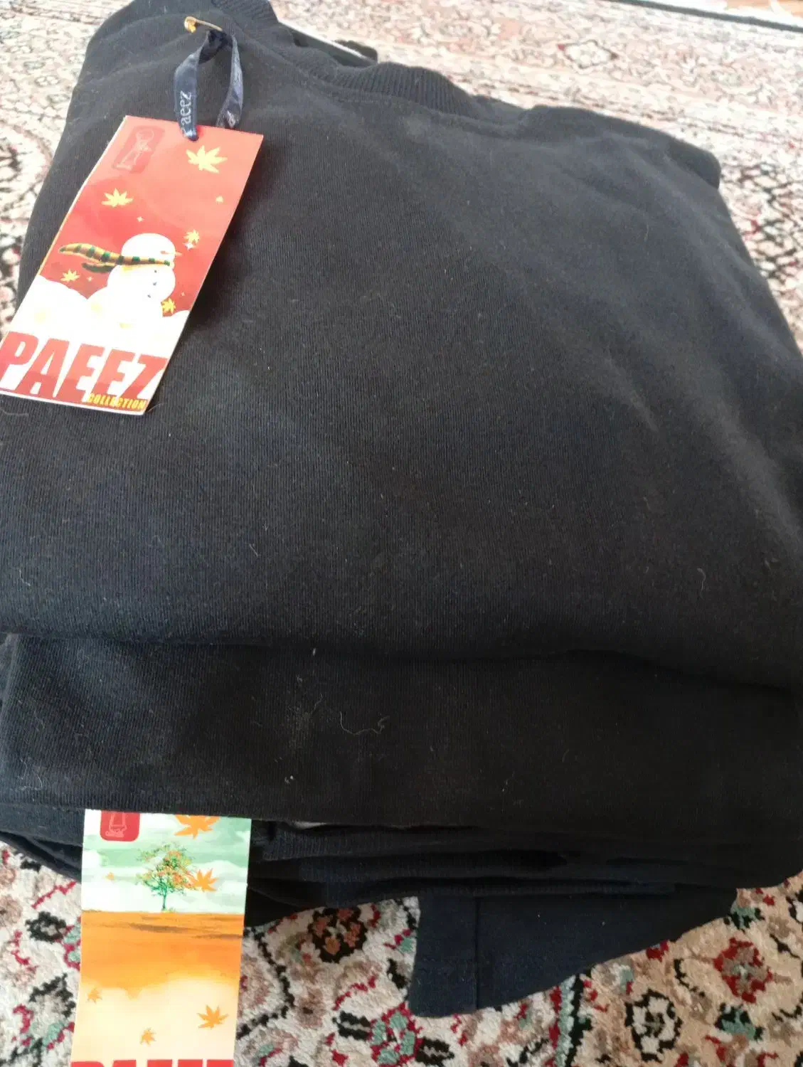 تعداد زیادی لباس بچگونه هست به دلیل تغییر شغل|کفش و لباس بچه|فشاپویه, |دیوار