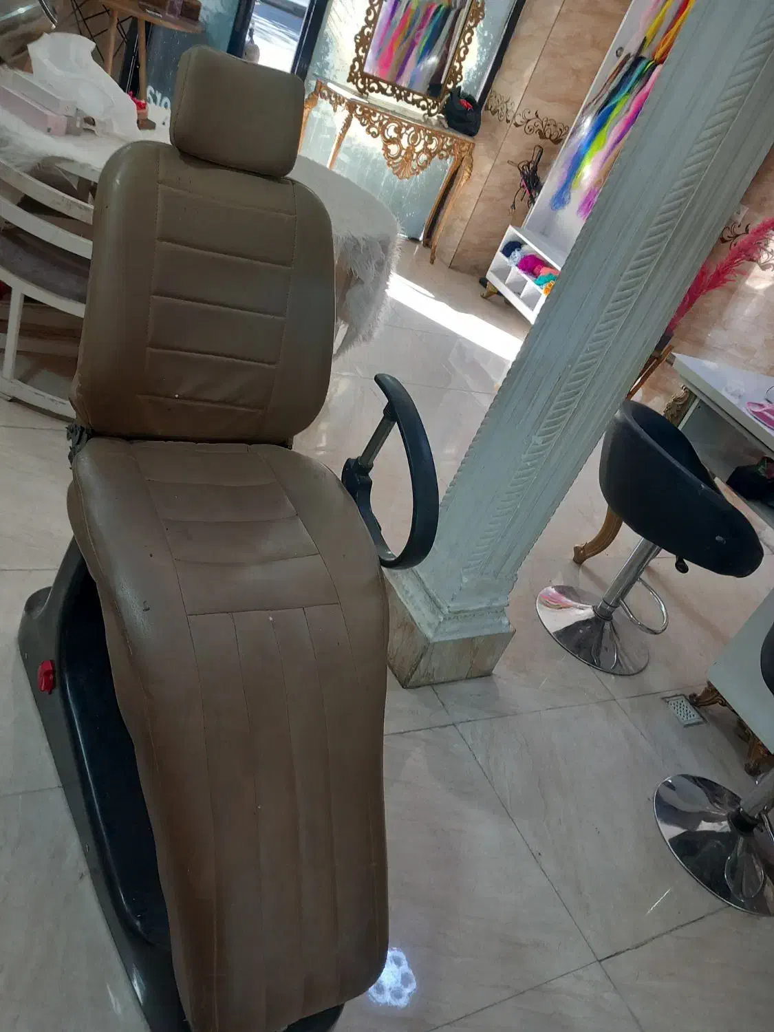 صندلی اصلاح|آرایشگاه و سالنهای زیبایی|ارومیه, |دیوار