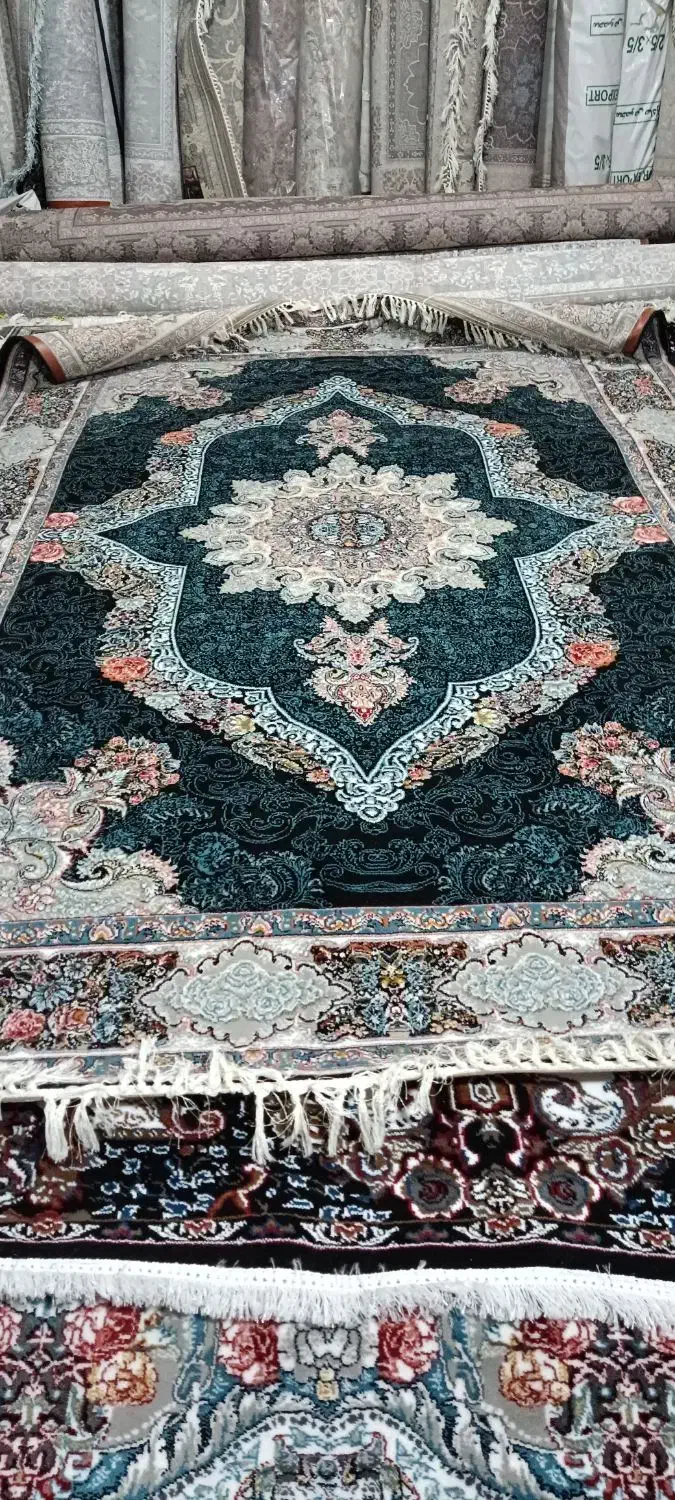 فرش 700شانه و500شانه|فرش|قدس, شهر‌قدس|دیوار