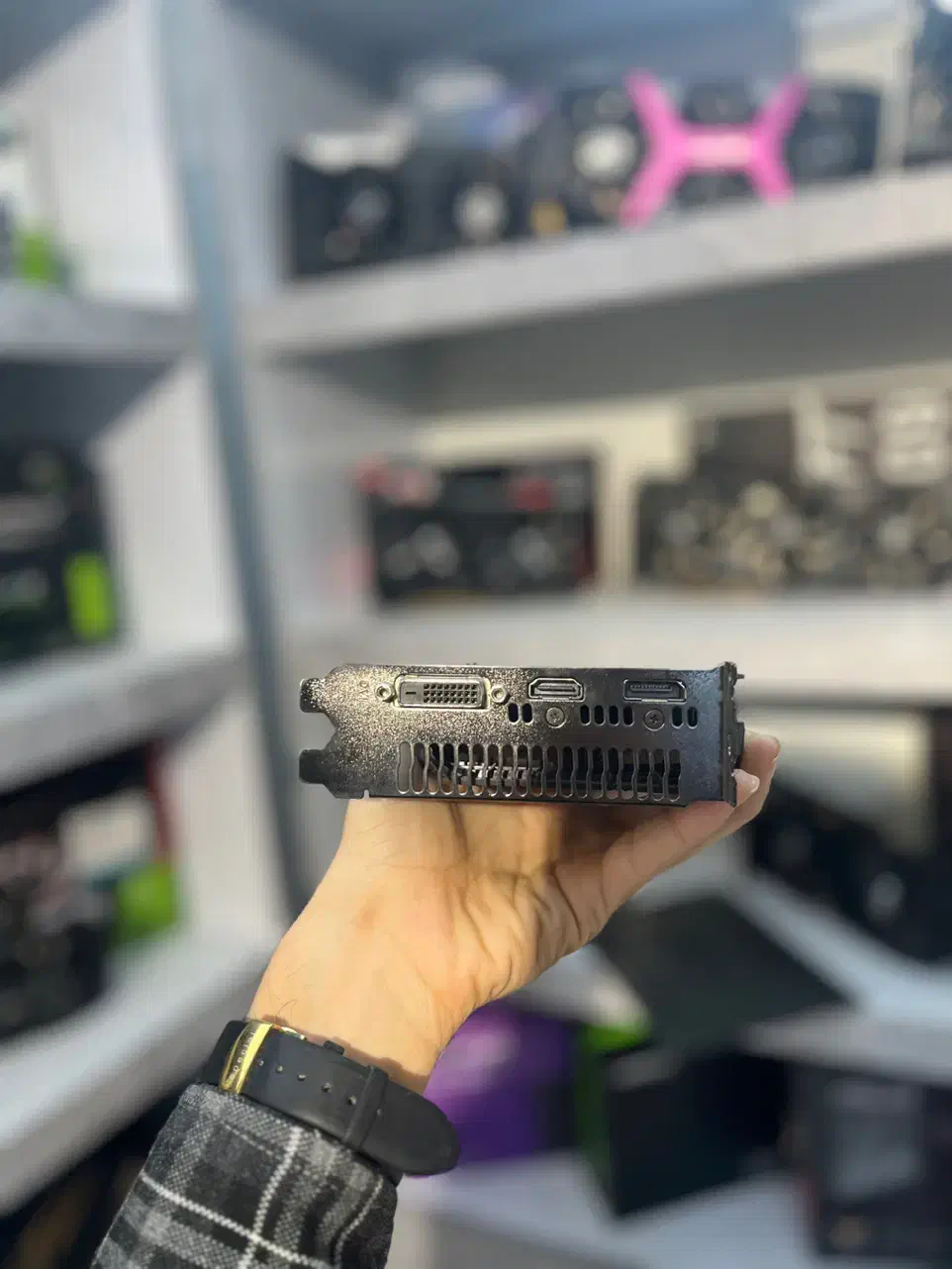 کارت گرافیک ASUS GTX 1650 4G بدون نیاز به برق مجزا|قطعات و لوازم جانبی رایانه|مشهد, ارشاد|دیوار