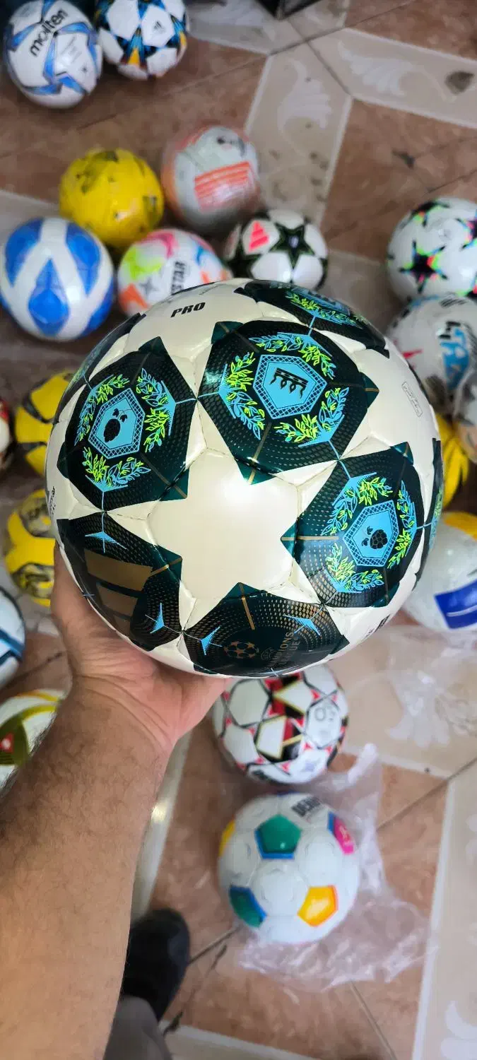 توپ فوتبال و فوتسال|ورزشهای توپی|پاوه, |دیوار