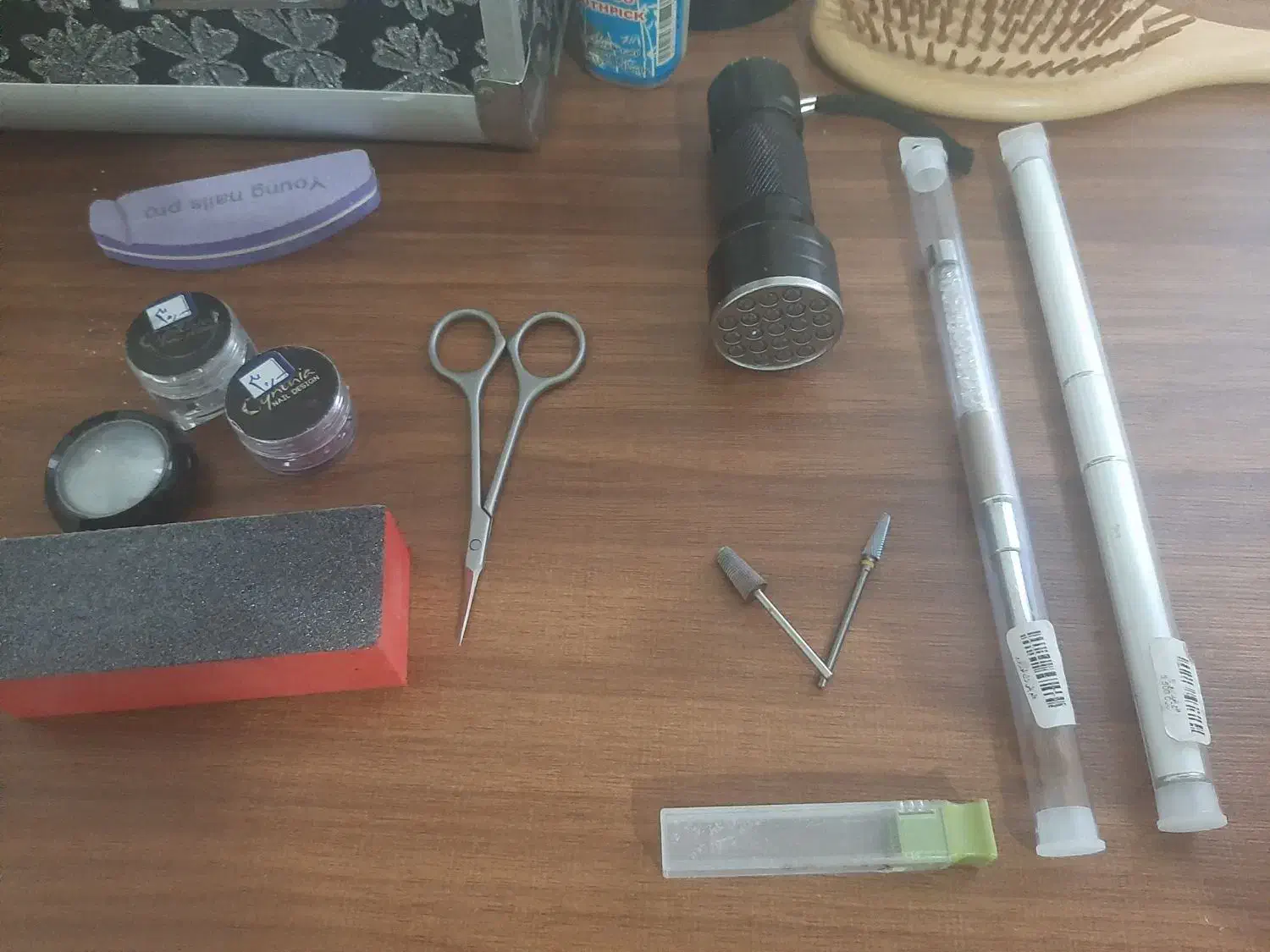 لوازم کاشت ناخن صفر|آرایشگاه و سالن‌های زیبایی|رشت, کوی مهر|دیوار