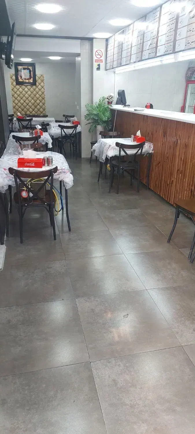 به یک پزنده ماهر به جگرکی و کبابی نیاز مندیم|استخدام خدمات فروشگاه و رستوران|تهران, منیریه|دیوار