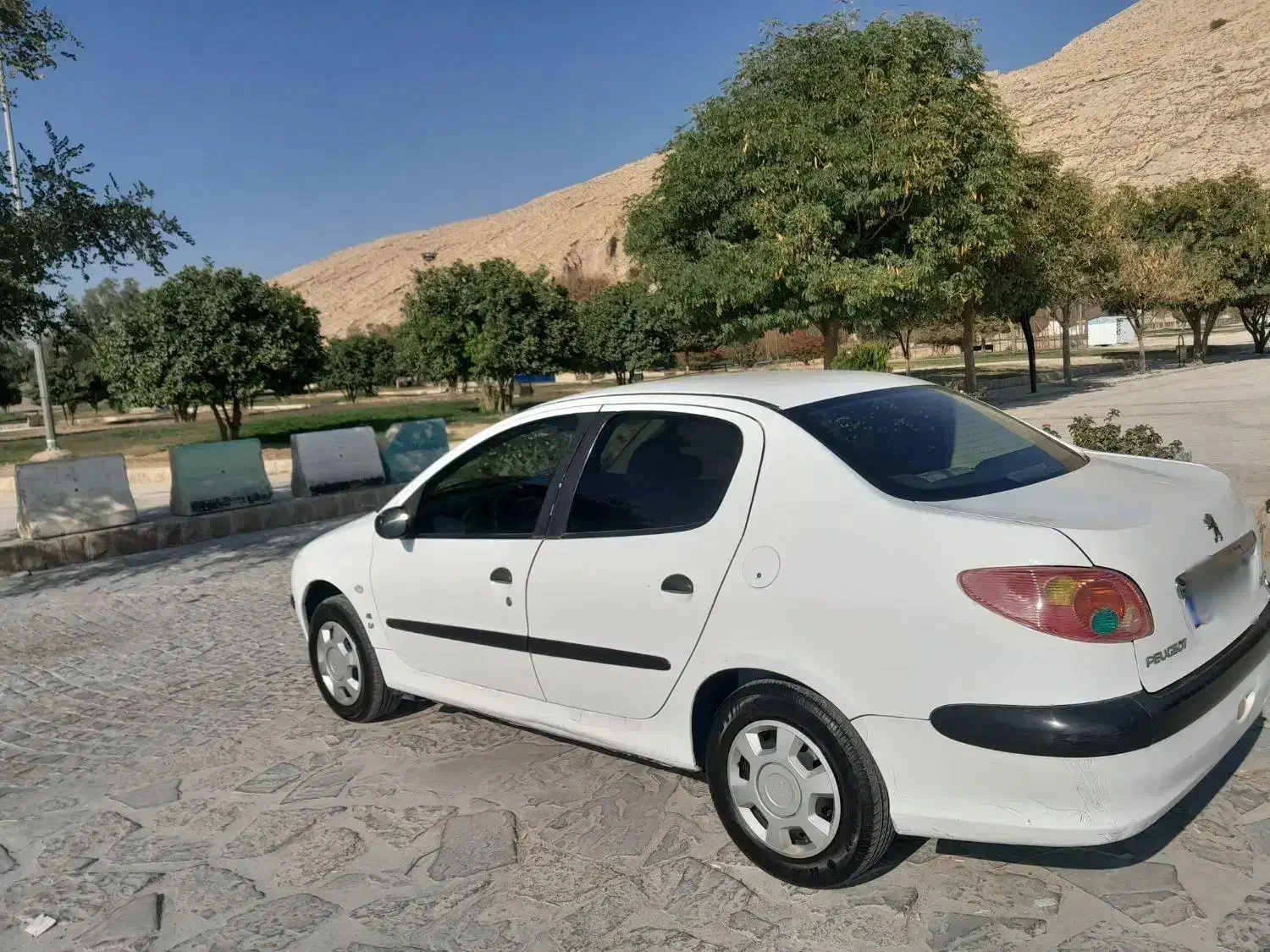 ۲۰۶ صندوق دار متور بزرگ مدل ۹۰|خودرو سواری و وانت|کازرون, |دیوار