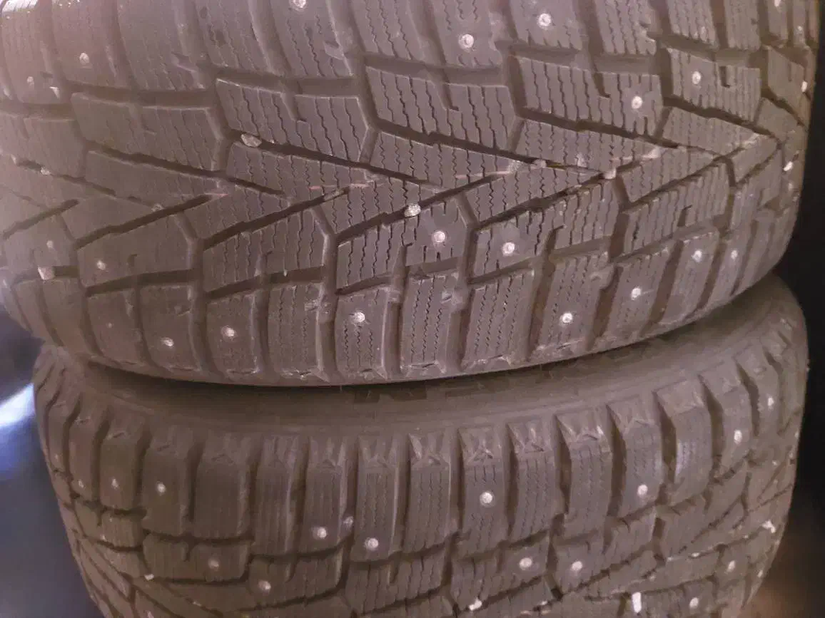 لاستیک یخ شکن زمستانی نکسن کره و رینگ فابریک آزرا|قطعات یدکی و لوازم جانبی|تهران, ظفر|دیوار