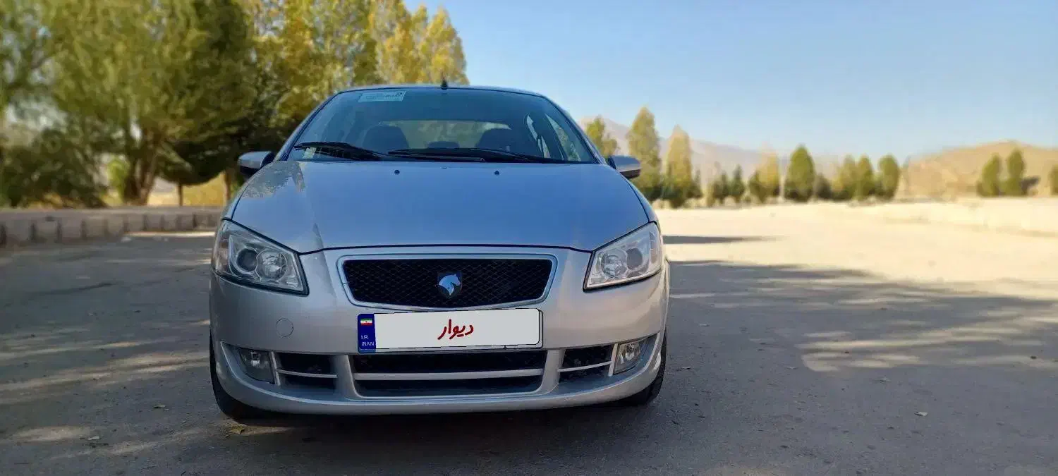 رانا نقره ای مدل۹۳|خودرو سواری و وانت|خرم‌آباد, |دیوار