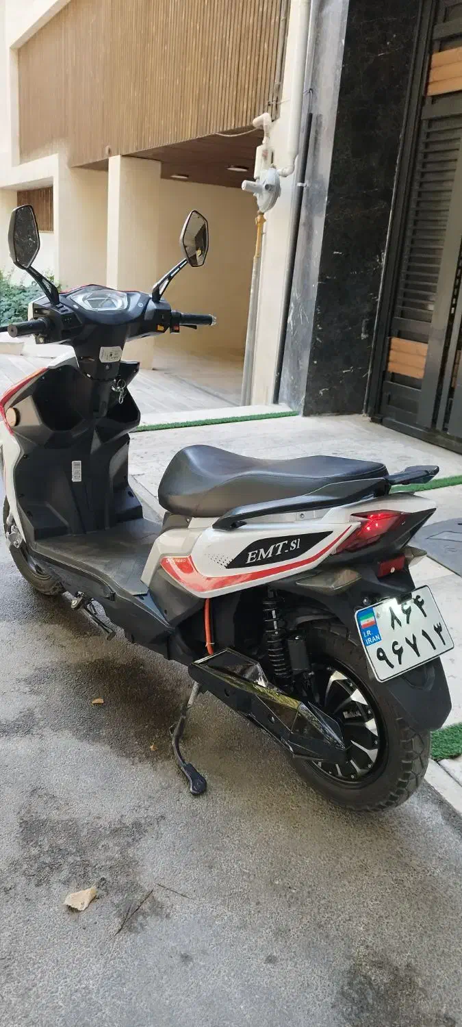 موتور سیکلت برقی|موتورسیکلت|اصفهان, شهرستان|دیوار