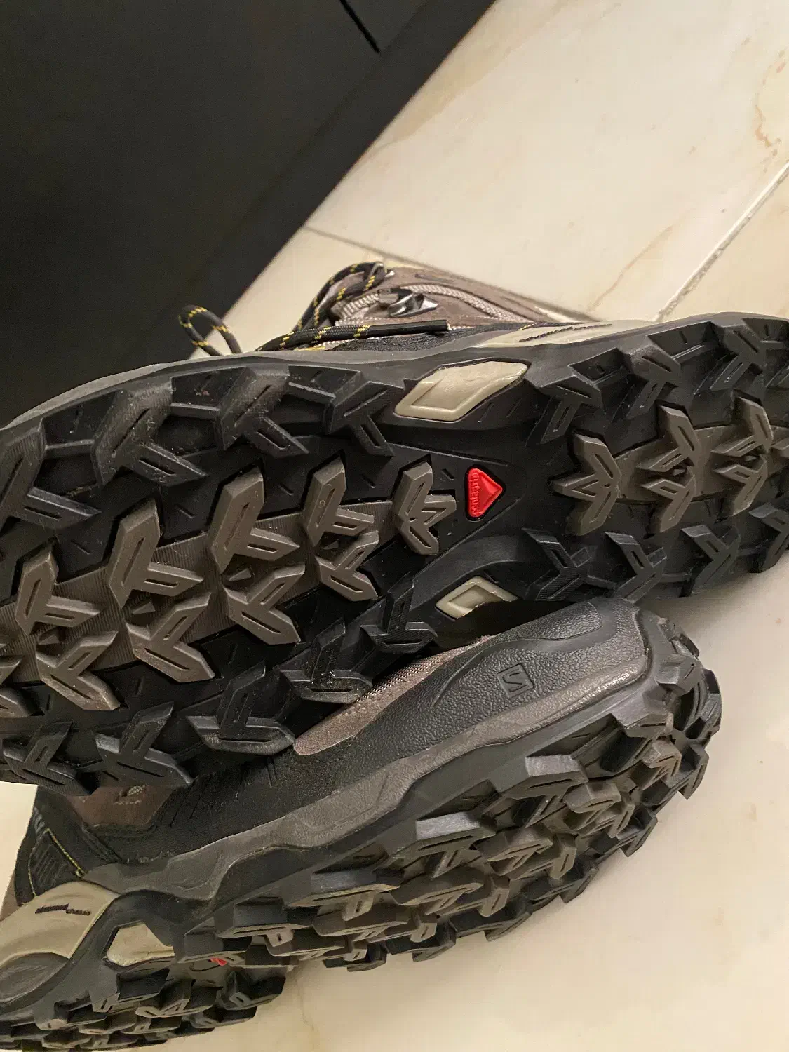 نیمبوت سالامون اصلی ویتنام|کیف، کفش، کمربند|تهران, ونک|دیوار