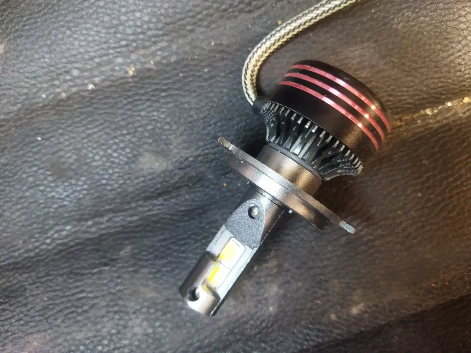 هدلایت|قطعات یدکی و لوازم جانبی|شیراز, شهرک بهشتی|دیوار