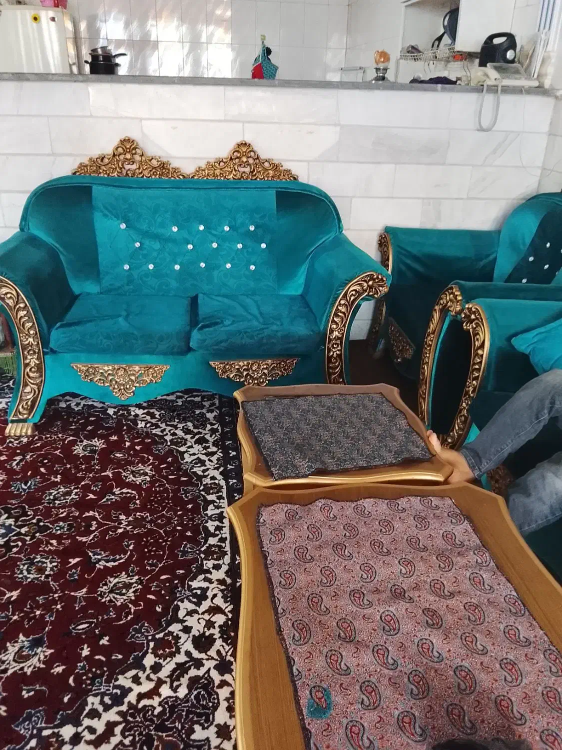 مبل راحتی|مبلمان خانگی و میز عسلی|قم, بیست متری ولیعصر|دیوار
