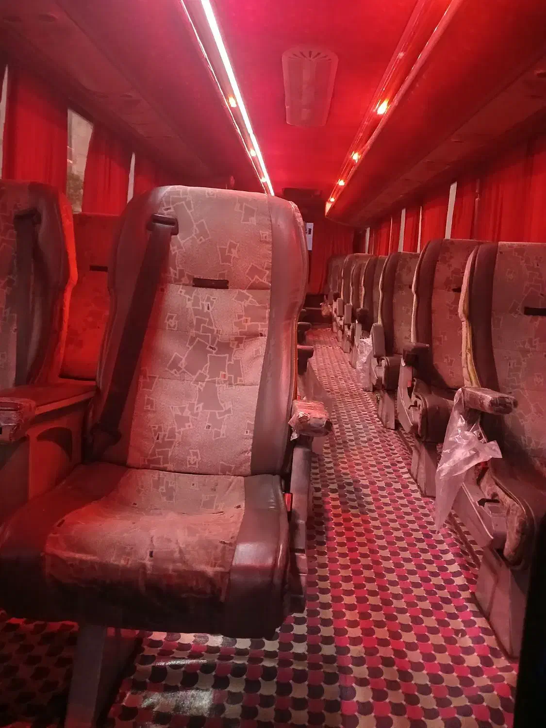 هیوندا تک صندلی ۲۵نفره|خودرو سنگین|مشهد, رباط طرق|دیوار