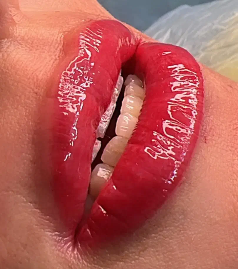 تخفیف ۶۰ درصدی خط چشم ریموو ابرو میکرو ابرو شیدلب|خدمات آرایشگری و زیبایی|نوشهر, |دیوار