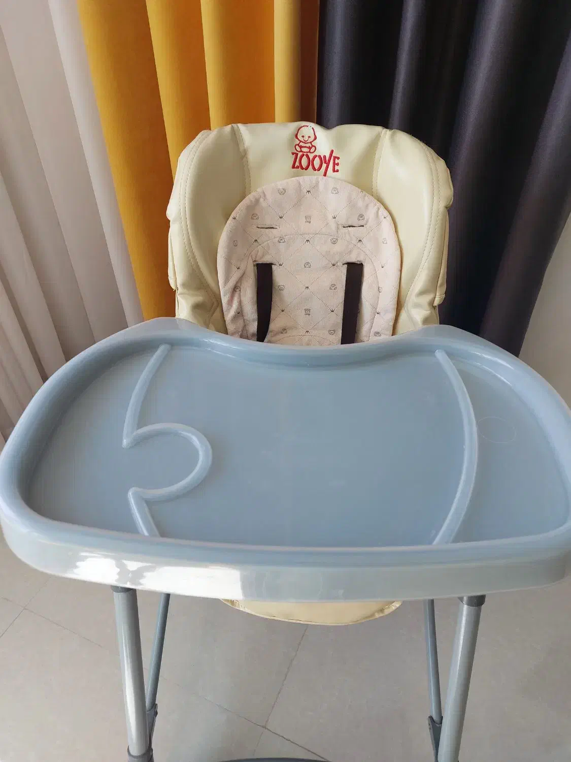 صندلی غذا|تخت و صندلی بچه|صدرا-فارس, فاز ۲|دیوار