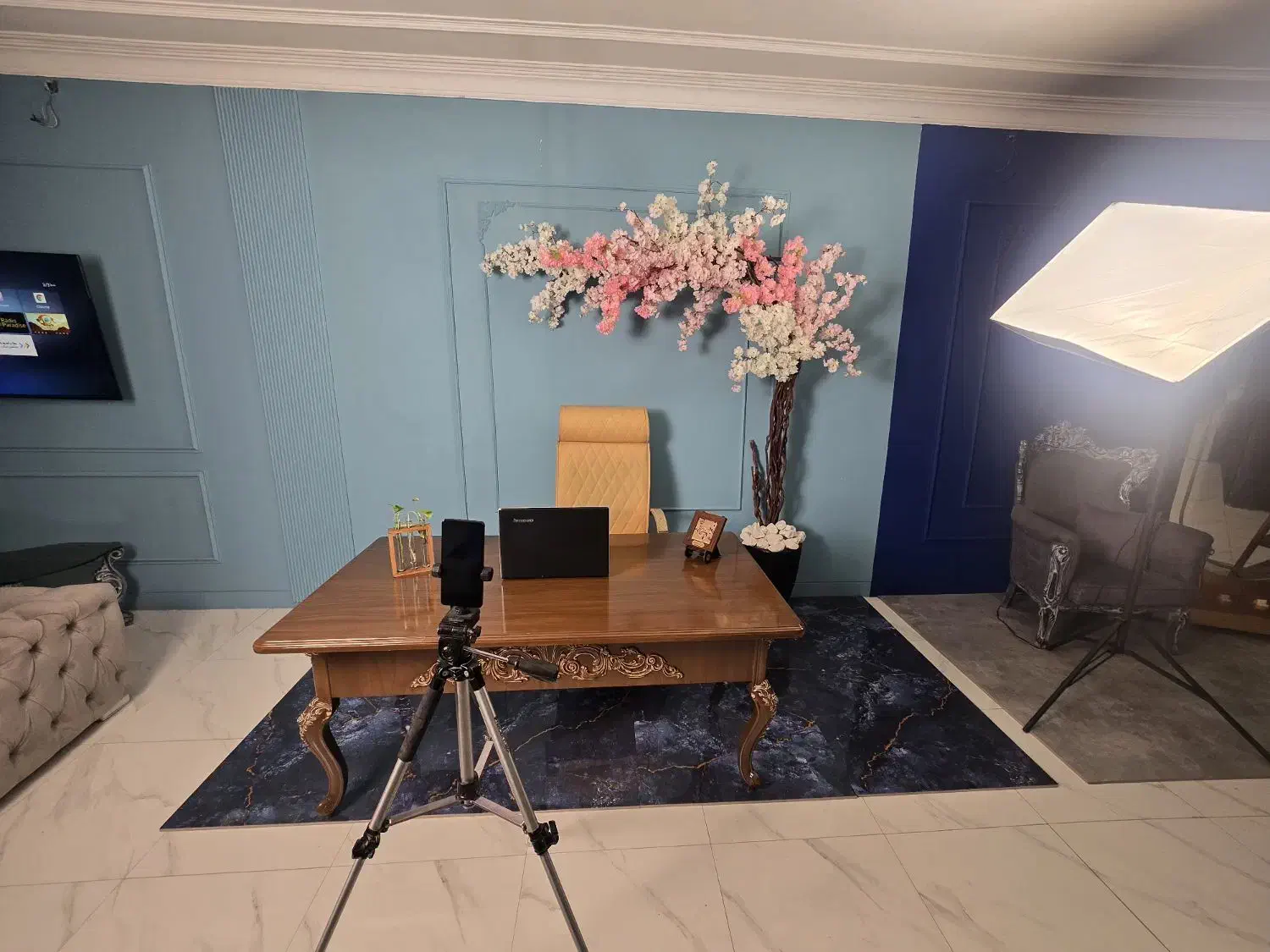 استودیو/تولید محتوا / عکاسی/ لوکیشن/ فضای مجازی|اجارهٔ کوتاه‌مدت دفتر کار و فضای آموزشی|مشهد, هفده شهریور|دیوار