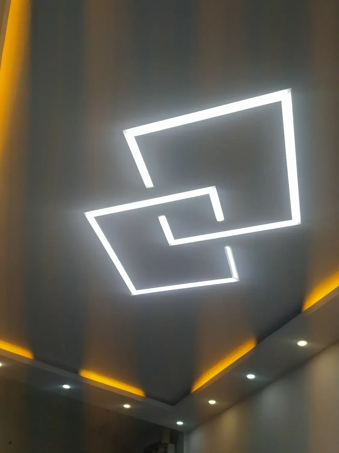 برقکشی ساختمان|خدمات پیشه و مهارت|کاشان, آیت الله سعیدی|دیوار