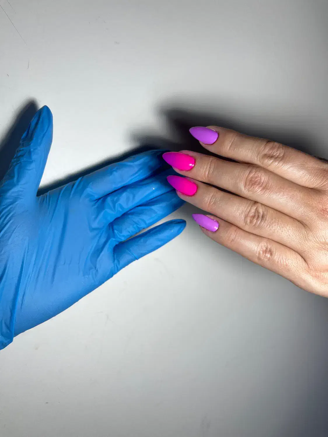 آموزش کاشت ناخن شرق تهران|خدمات آرایشگری و زیبایی|تهران, دردشت|دیوار