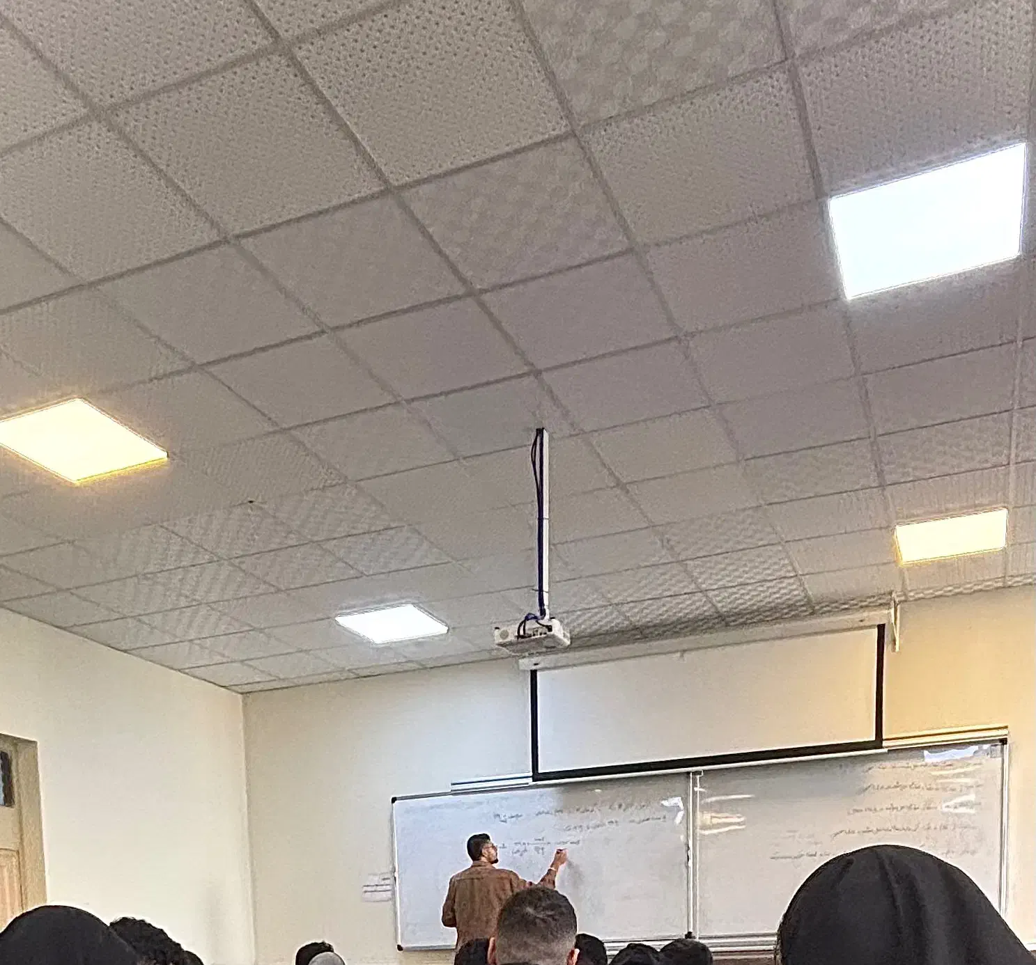 تدریس خصوصی ریاضی و شیمی/ویژه مدرسه و کنکور|خدمات آموزشی|تهران, گیشا|دیوار