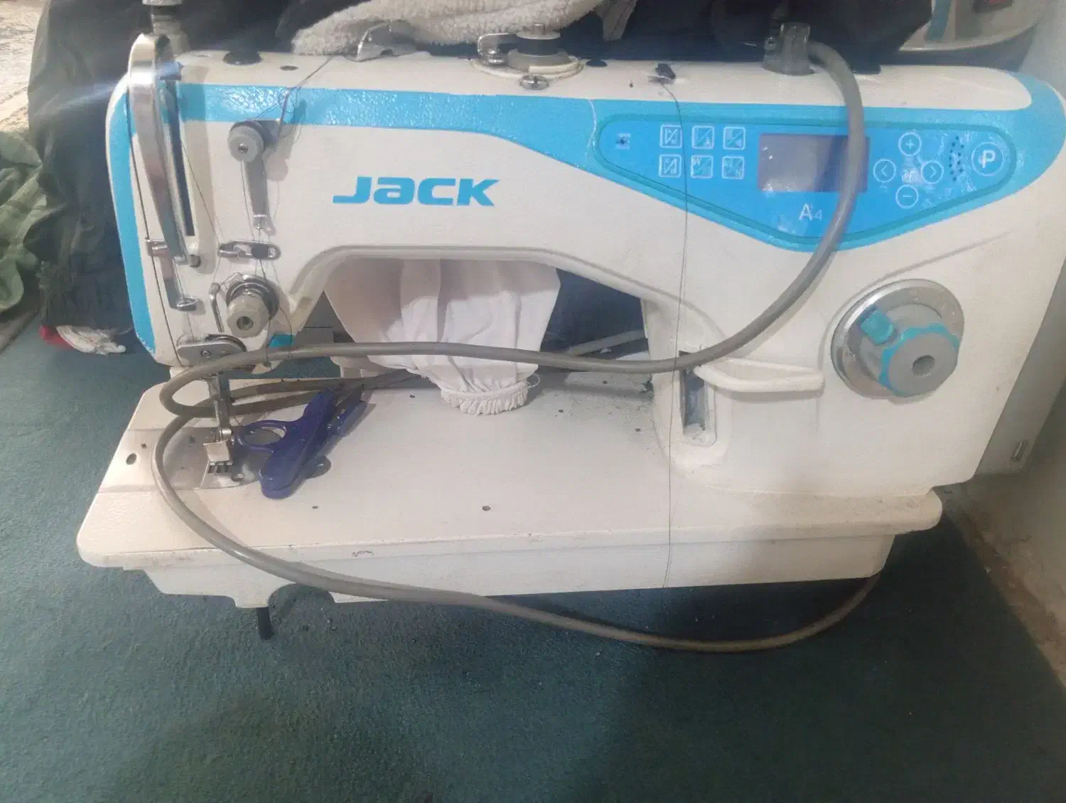 چرخ ایفور B|چرخ خیاطی و ریسندگی|شهر ری, سیزده آبان|دیوار